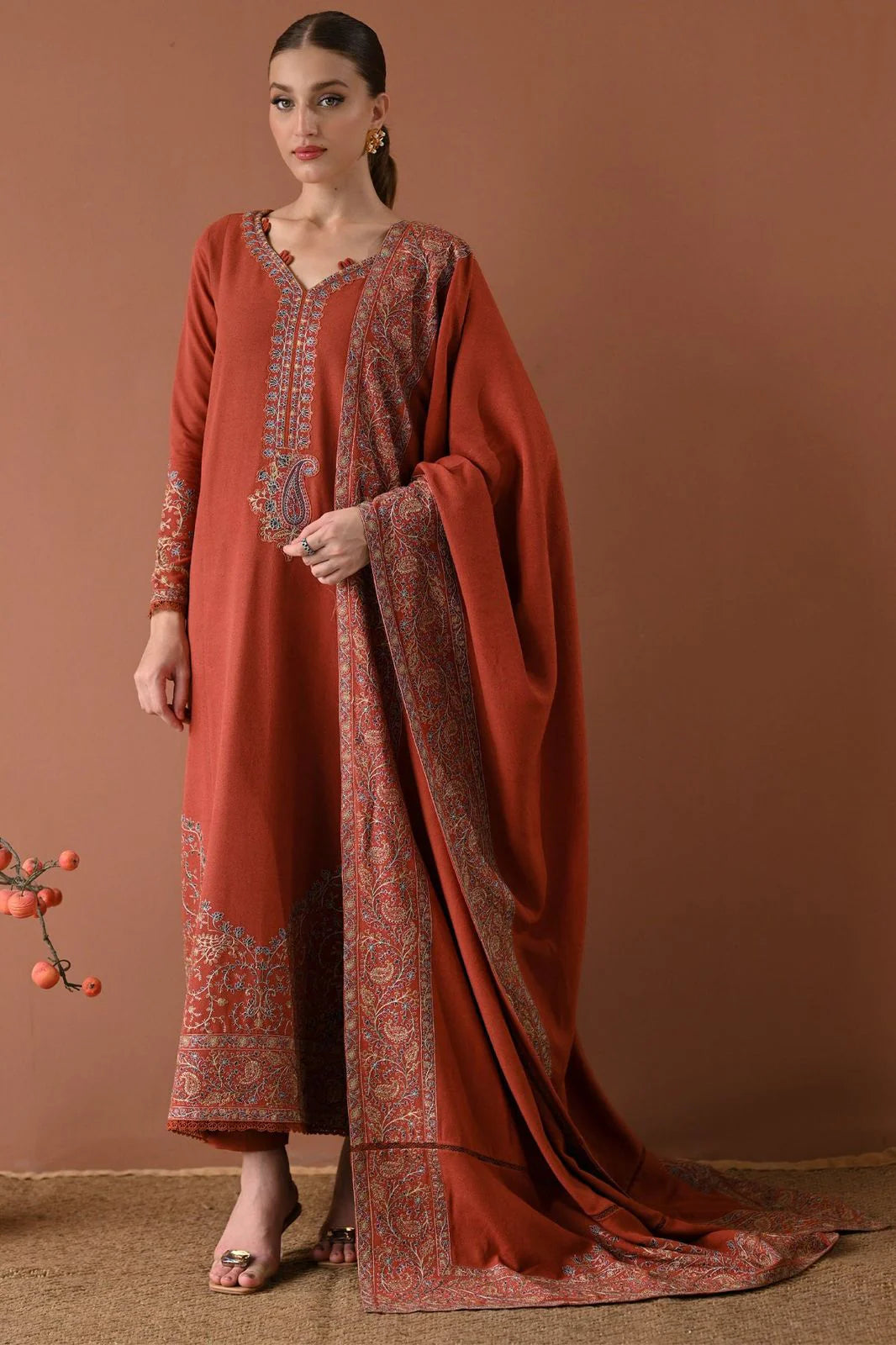 Batik 3PC Dhanak Embroidered Suit 679 by ZARTHREAD – Front View